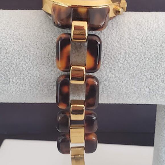 Michael Kors‎ Women's 43mm Watch Gold Tone and Tortoise Shell Band MK5609 Small - Picture 2 of 9